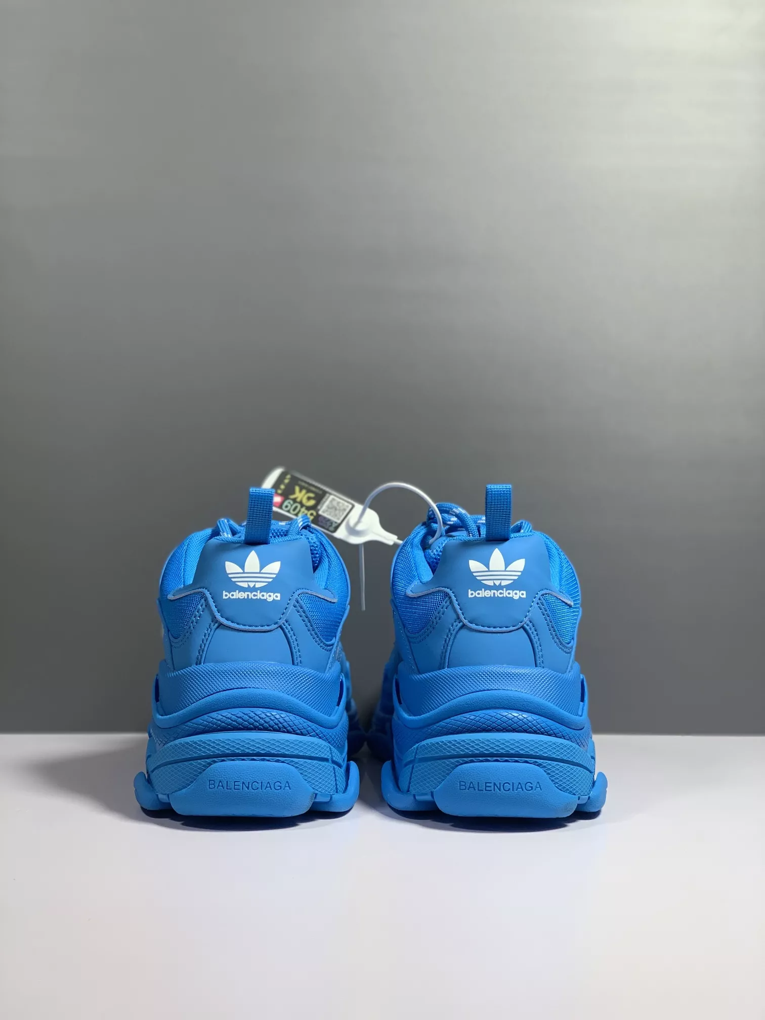 Sleek 3113 Balenciaga Casual Shoes For Men