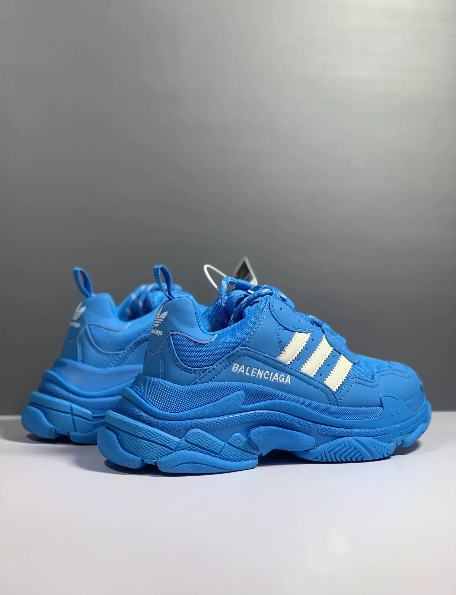 Sleek 3113 Balenciaga Casual Shoes For Men