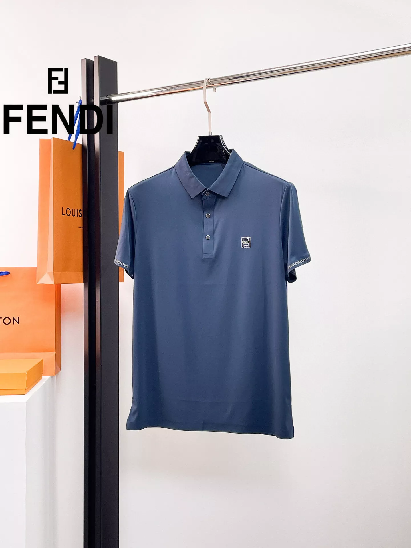 Sleek 3295 Fendi T-Shirts Short Sleeved For Men