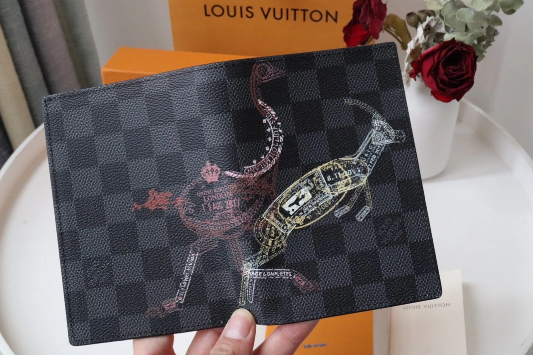 Sleek 3451 Louis Vuitton LV Card Case