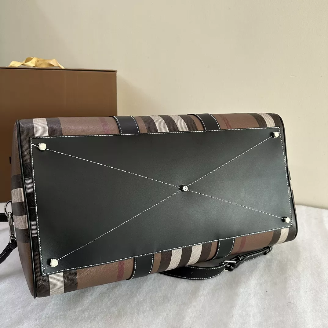 Sleek 3459 Burberry Travel Bags