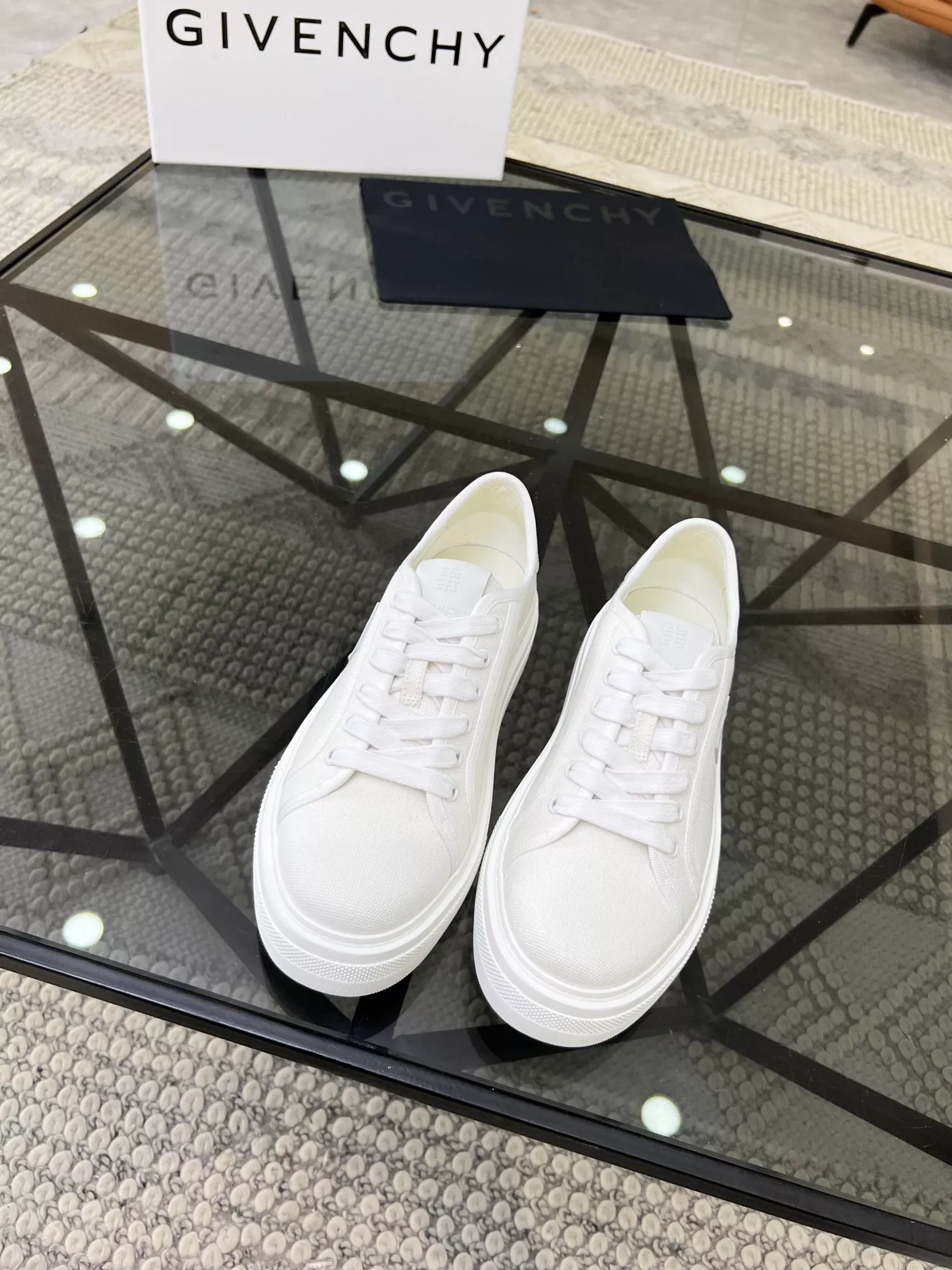 Sleek 350 Givenchy Casual Shoes For Men
