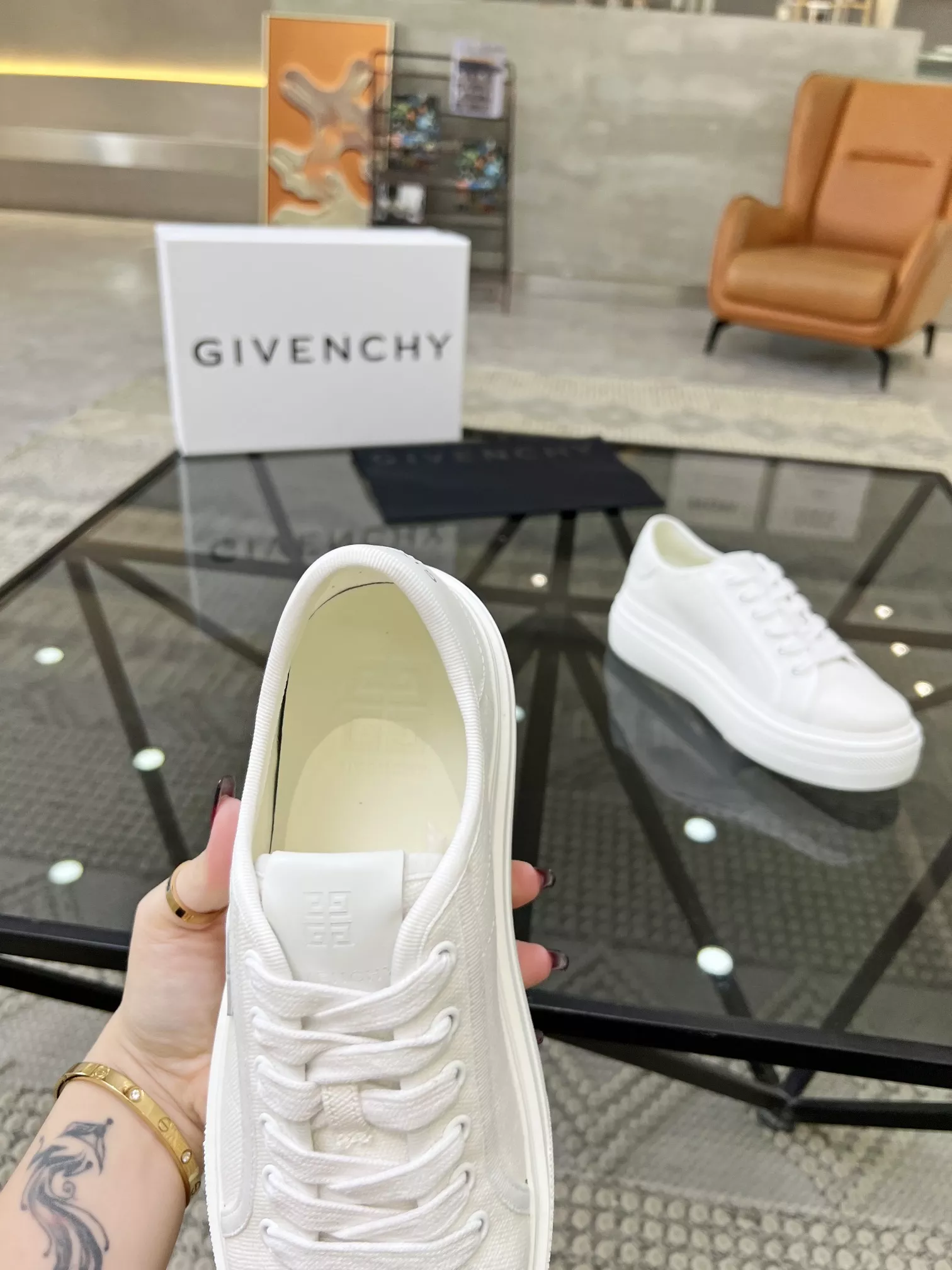 Sleek 350 Givenchy Casual Shoes For Men