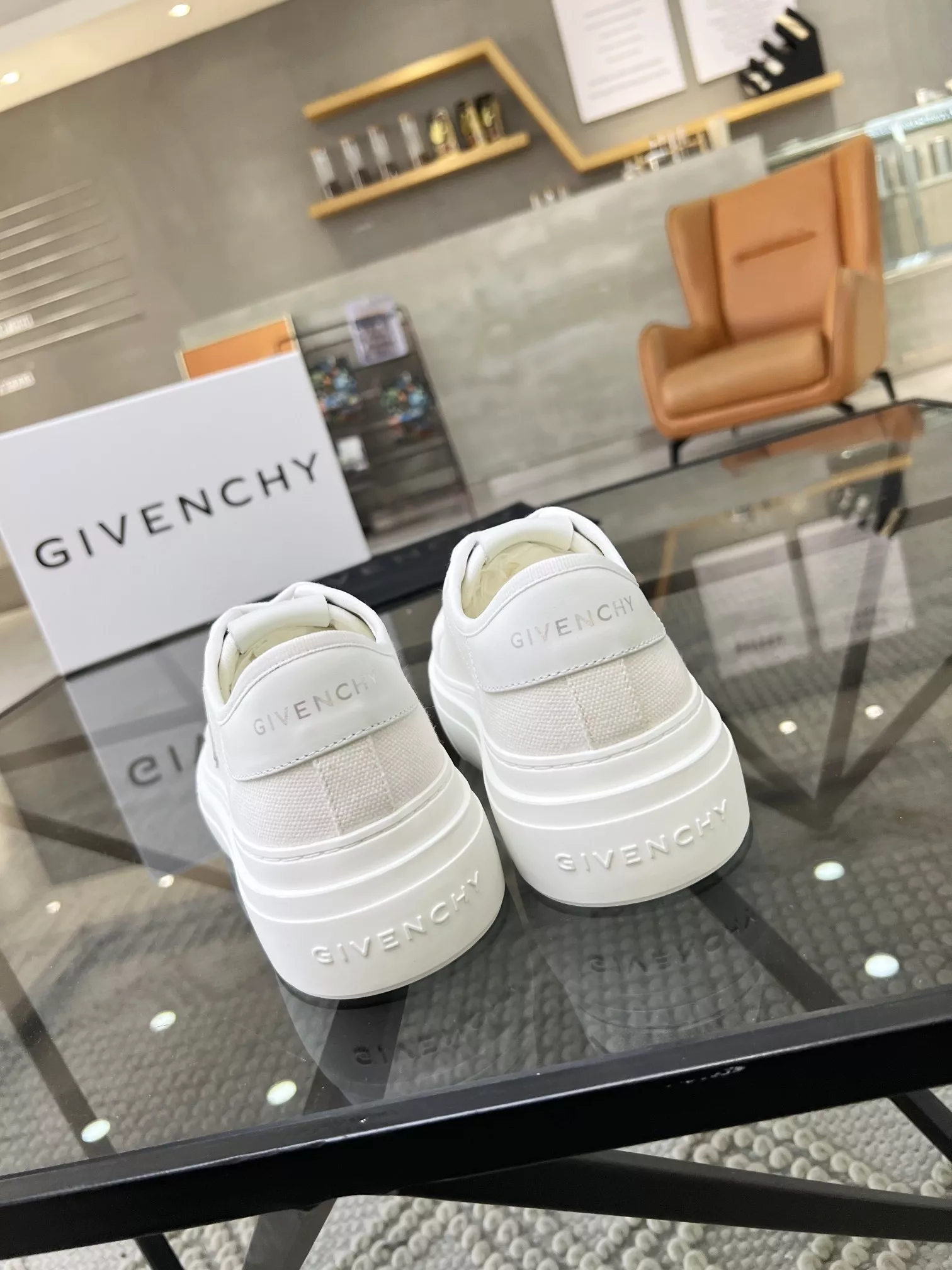 Sleek 350 Givenchy Casual Shoes For Men