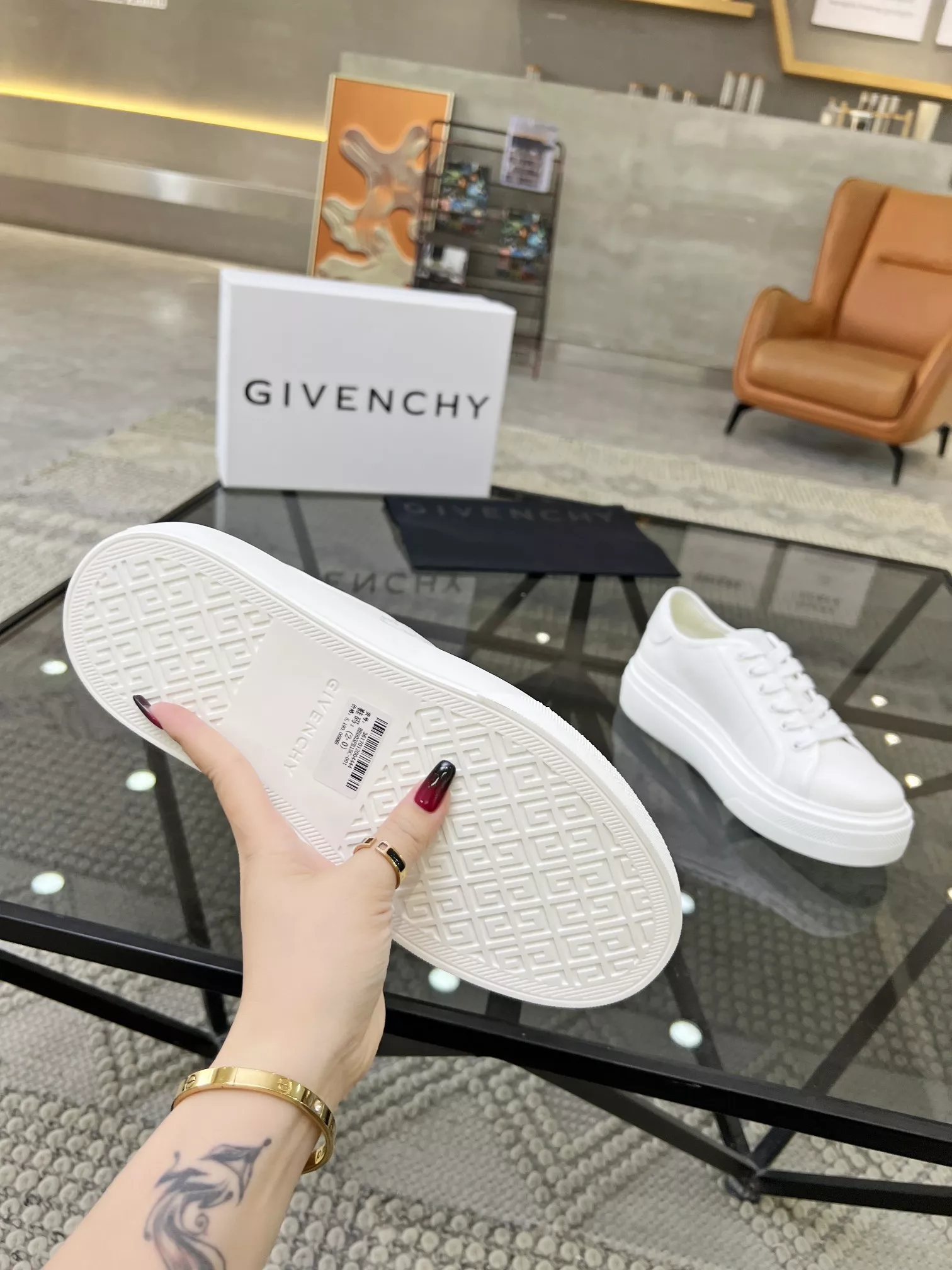 Sleek 350 Givenchy Casual Shoes For Men