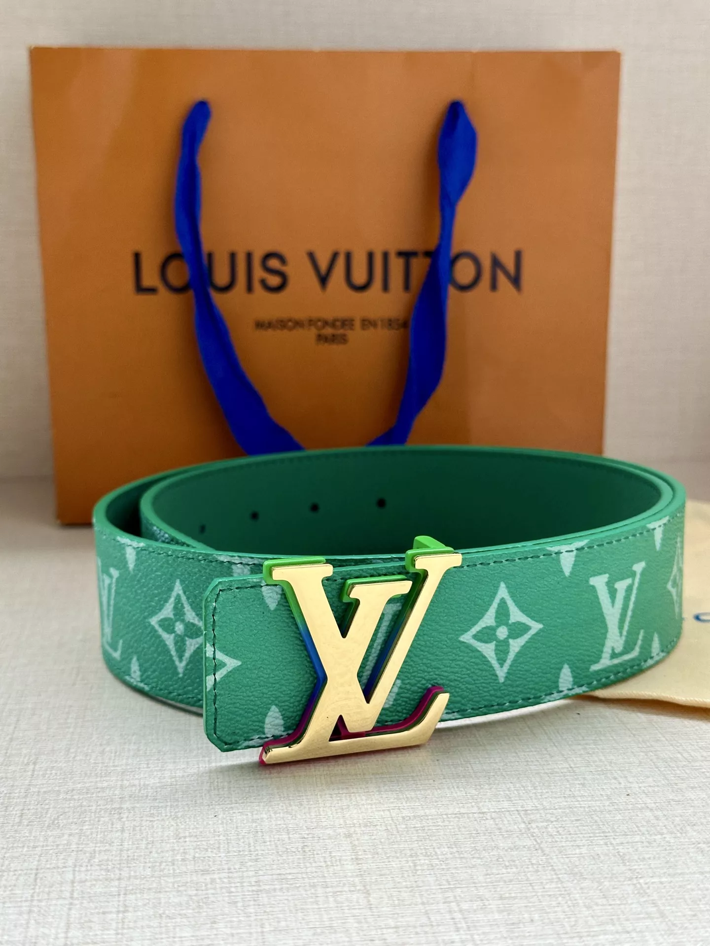 Sleek 3552 Louis Vuitton AAA Quality Belts In 4.0cm For Unisex