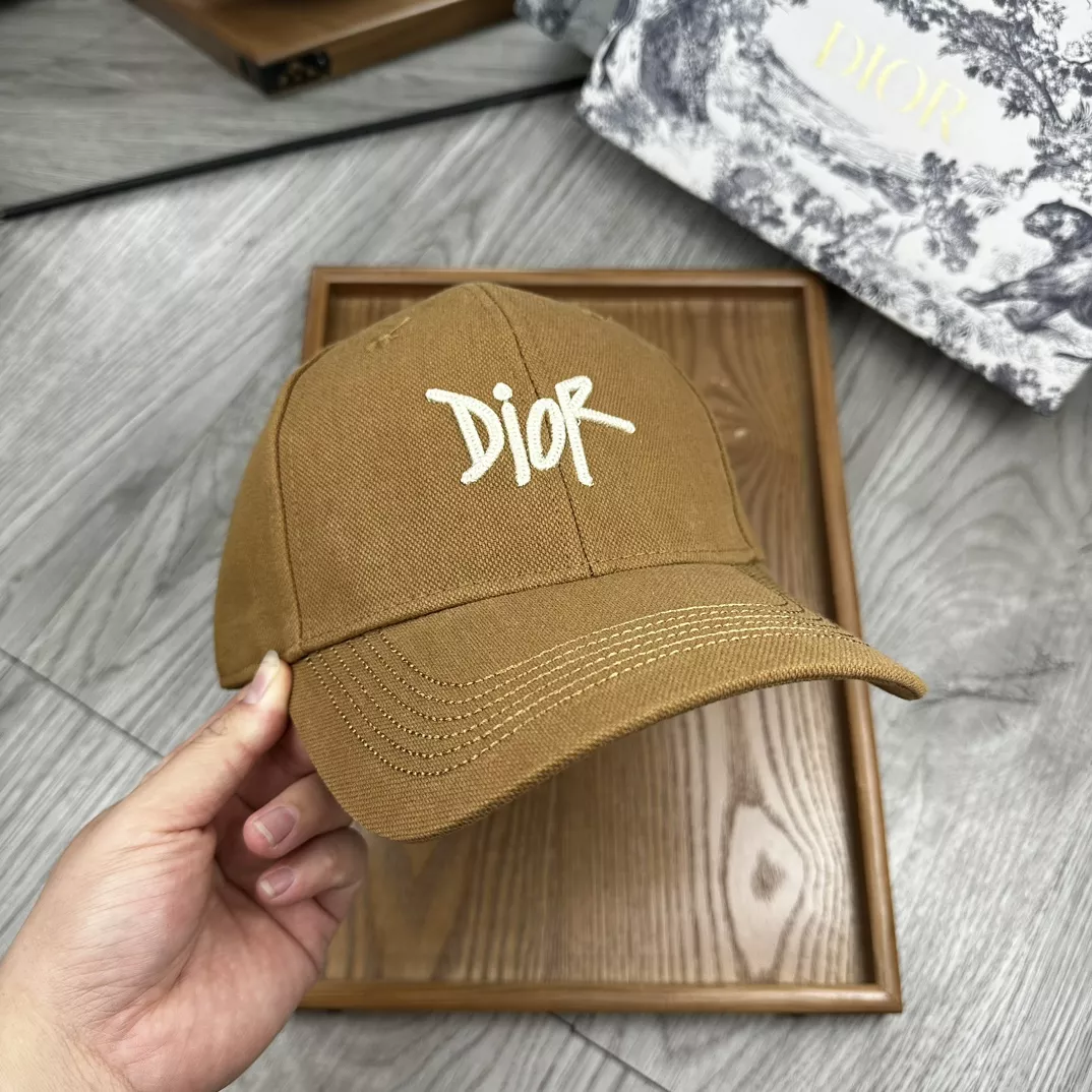 Sleek 3578 Christian Dior Caps