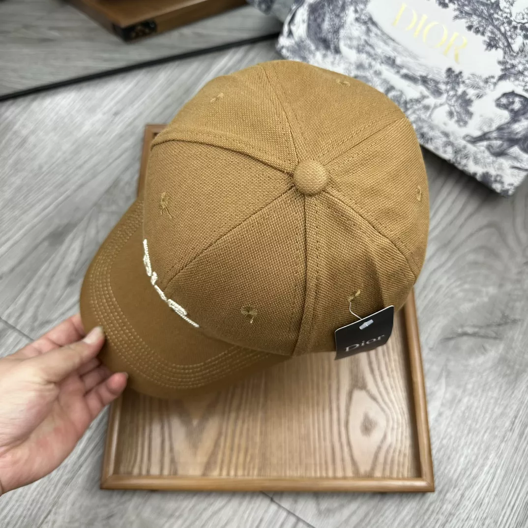 Sleek 3578 Christian Dior Caps