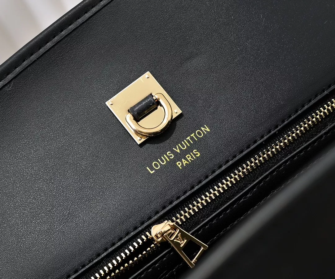 Sleek 3692 Louis Vuitton AAA Quality Handbags For Women