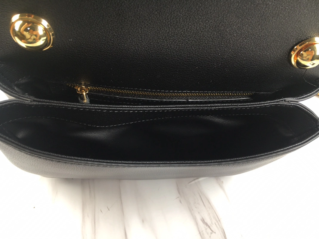 Sleek 3726 Gucci AAA Quality Shoulder Bags For Women
