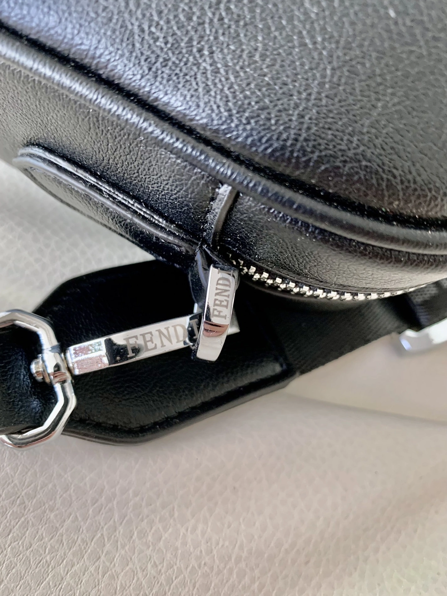 Sleek 3797 Fendi AAA Man Messenger Bags
