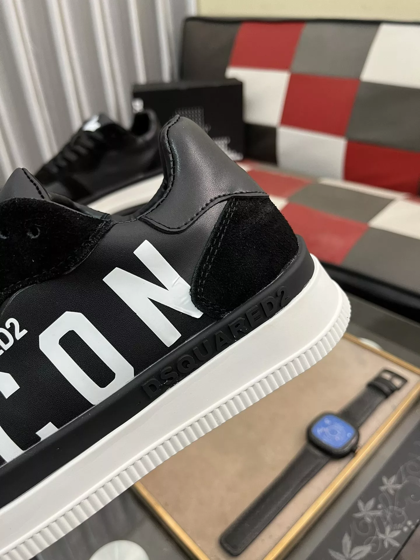 Sleek 384 Dsquared Casual Shoes For Men