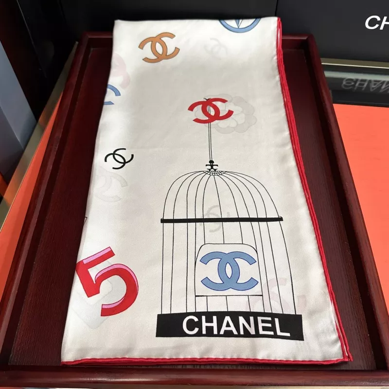 Sleek 3969 Chanel Silk Squares