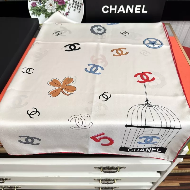 Sleek 3969 Chanel Silk Squares