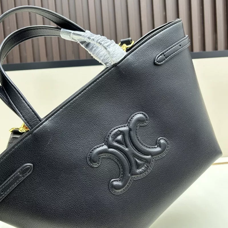 Sleek 3995 Celine AAA Quality Handbags For Women