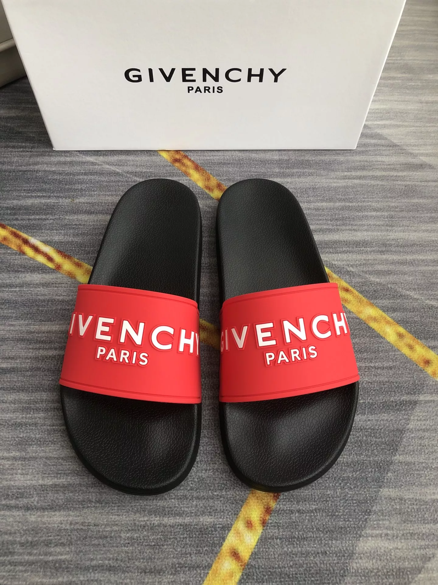 Sleek 4034 Givenchy Slippers For Men