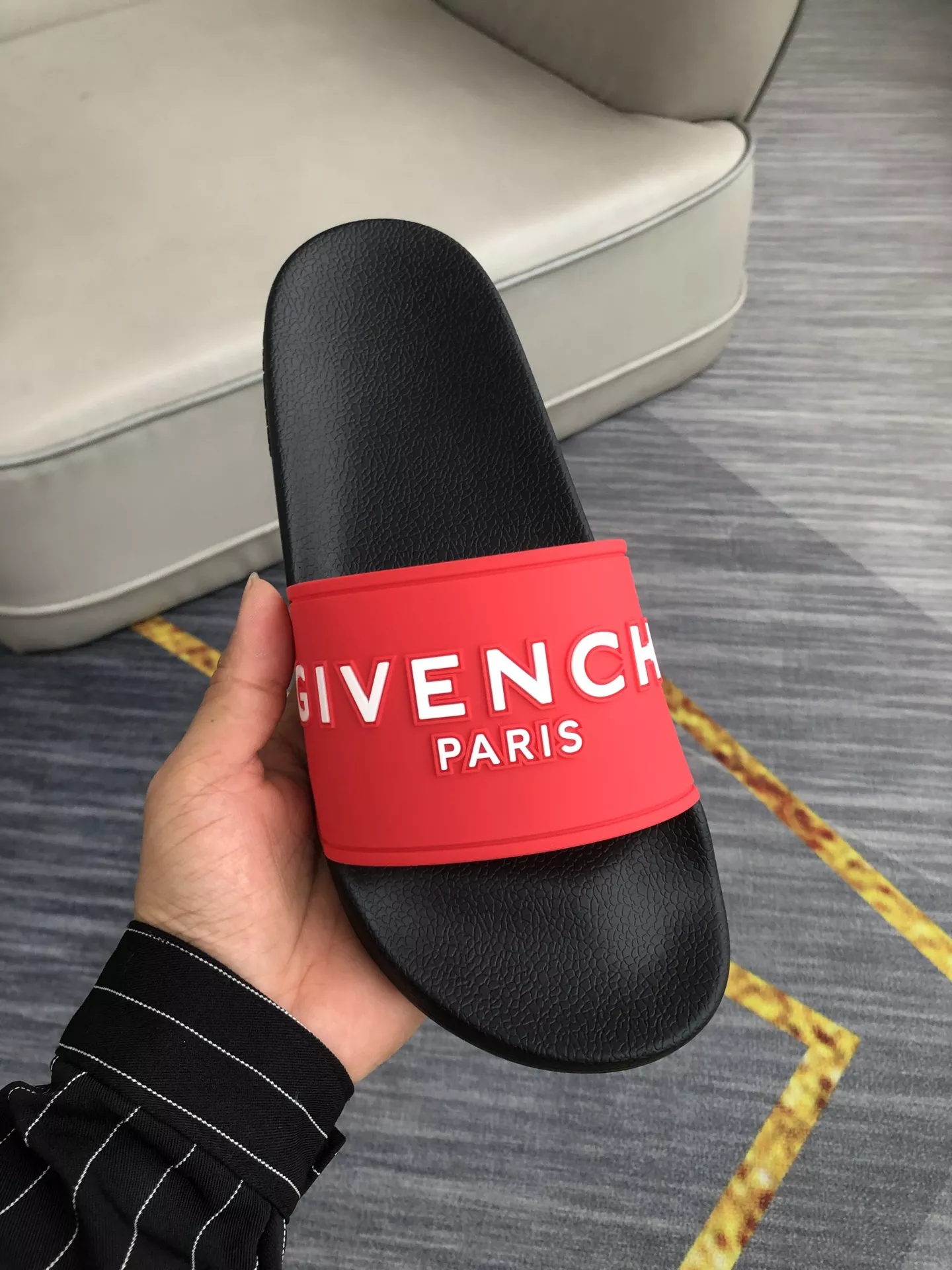 Sleek 4034 Givenchy Slippers For Men
