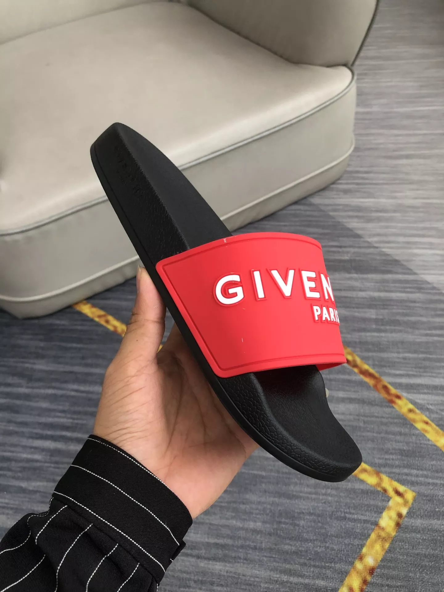 Sleek 4034 Givenchy Slippers For Men