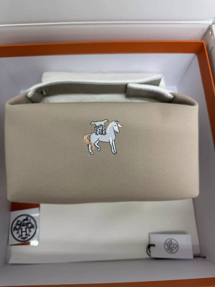 Sleek 4190 Hermes AAA Quality Handbags For Women