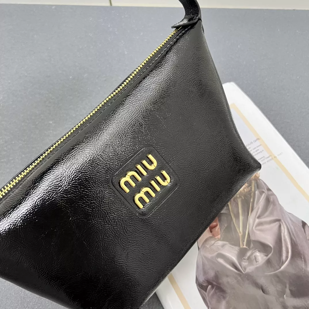 Sleek 4368 MIU MIU AAA Quality Shoulder Bags For Women