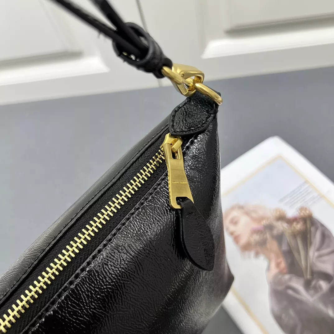 Sleek 4368 MIU MIU AAA Quality Shoulder Bags For Women
