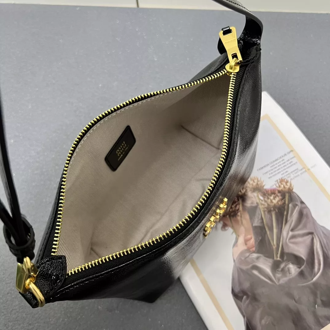 Sleek 4368 MIU MIU AAA Quality Shoulder Bags For Women