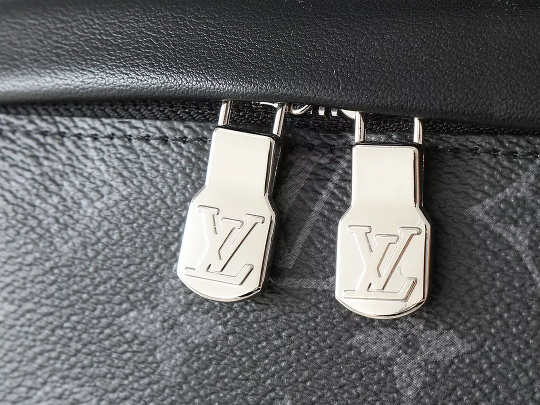 Sleek 4385 Louis Vuitton LV AAA Quality Belt Bags For Unisex