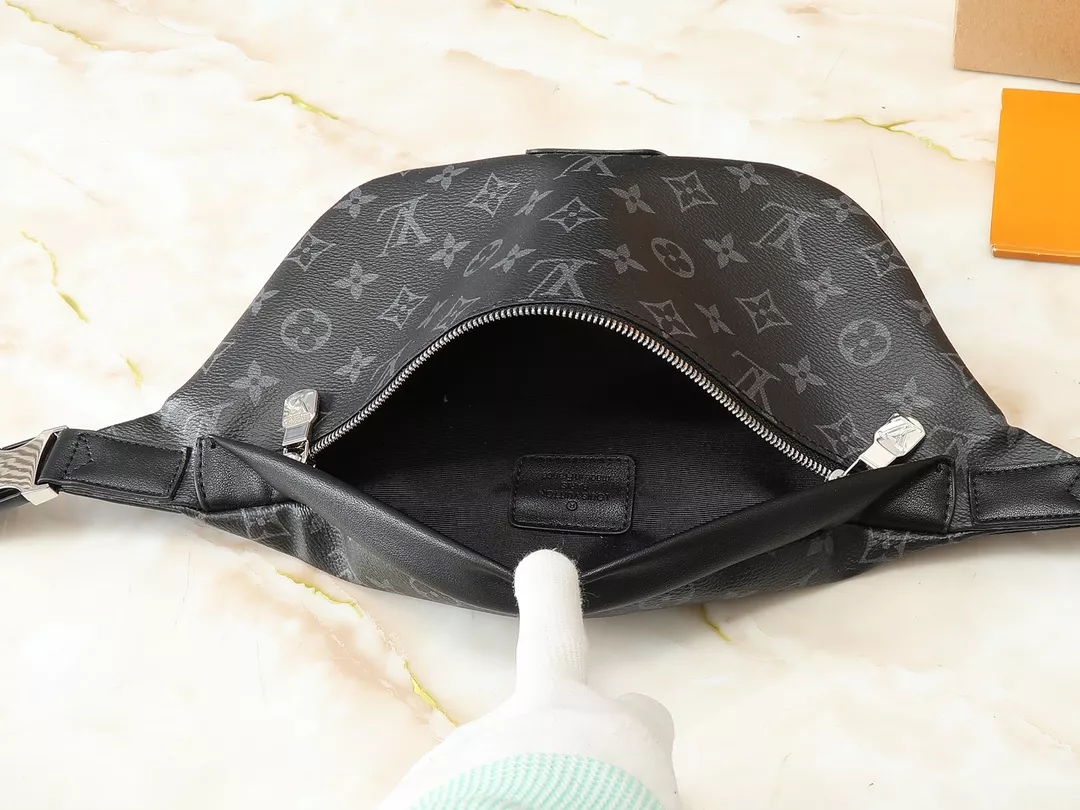 Sleek 4385 Louis Vuitton LV AAA Quality Belt Bags For Unisex