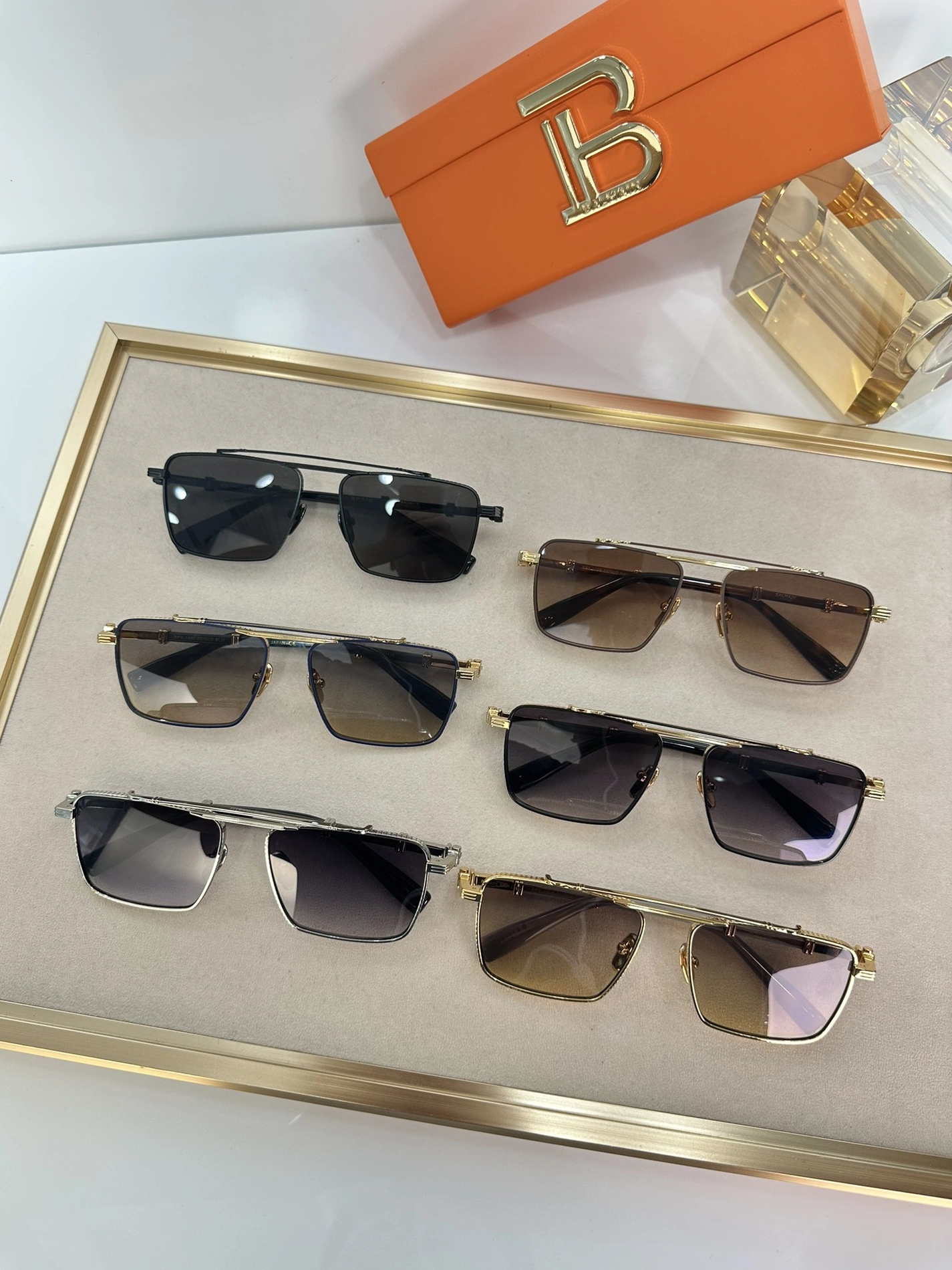 Sleek 4565 Balmain AAA Quality Sunglasses