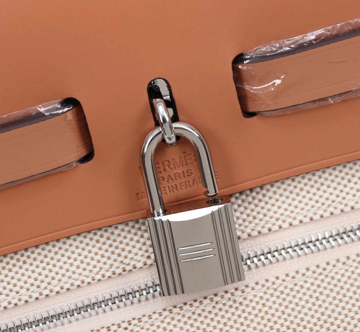Sleek 4590 Hermes AAA Quality Handbags For Women