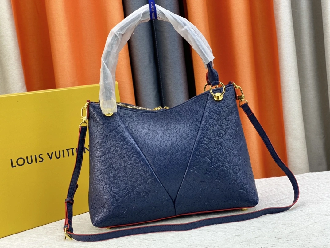 Sleek 4666 Louis Vuitton AAA Quality Handbags For Women