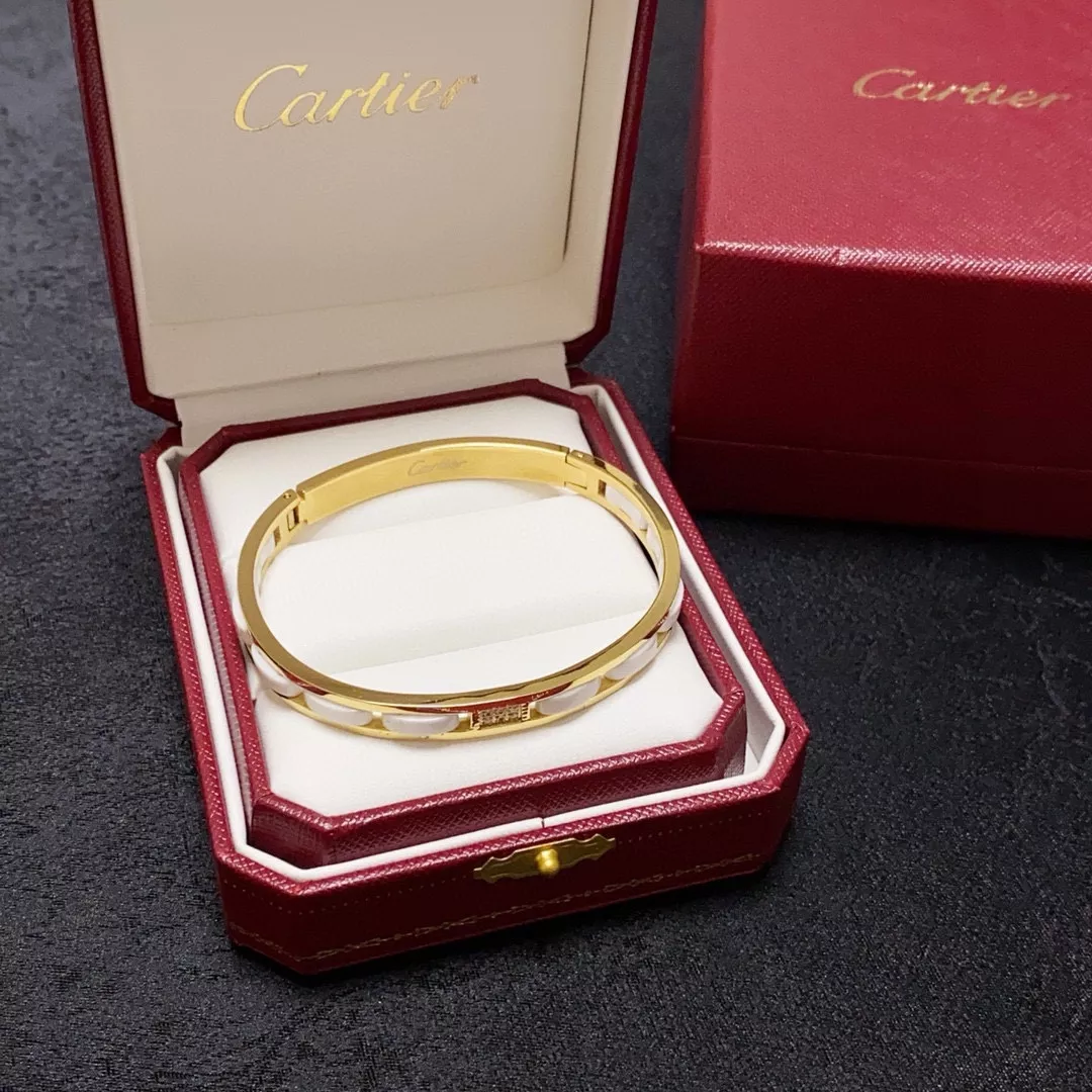 Sleek 4680 Cartier bracelets