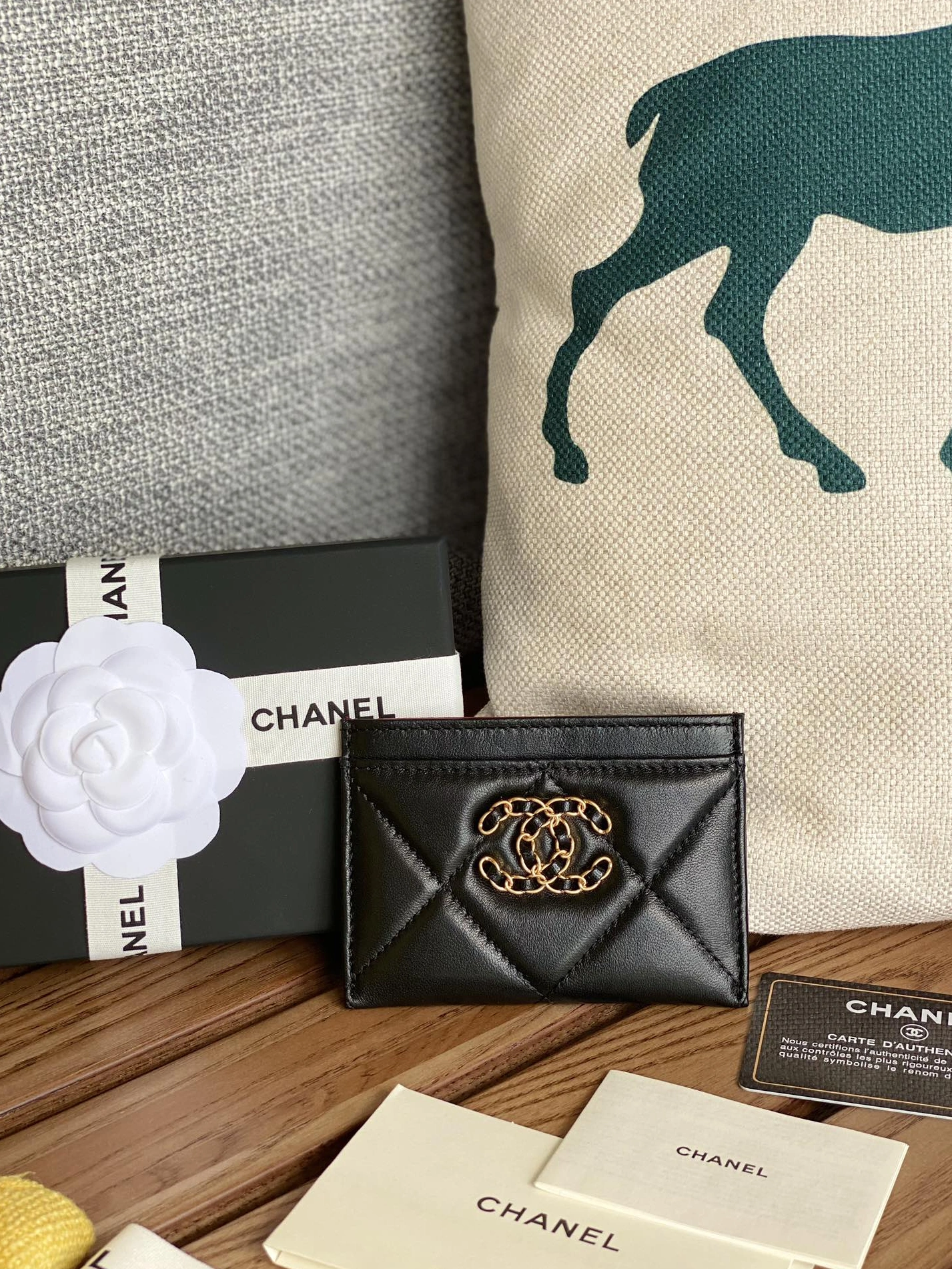 Sleek 478 Chanel Card Case
