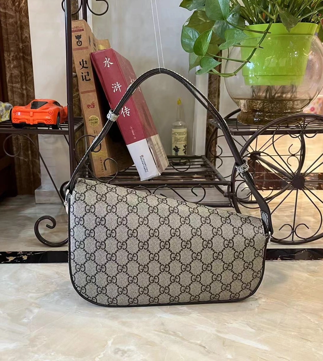 Sleek 4854 Gucci AAA Quality Shoulder Bags For Women