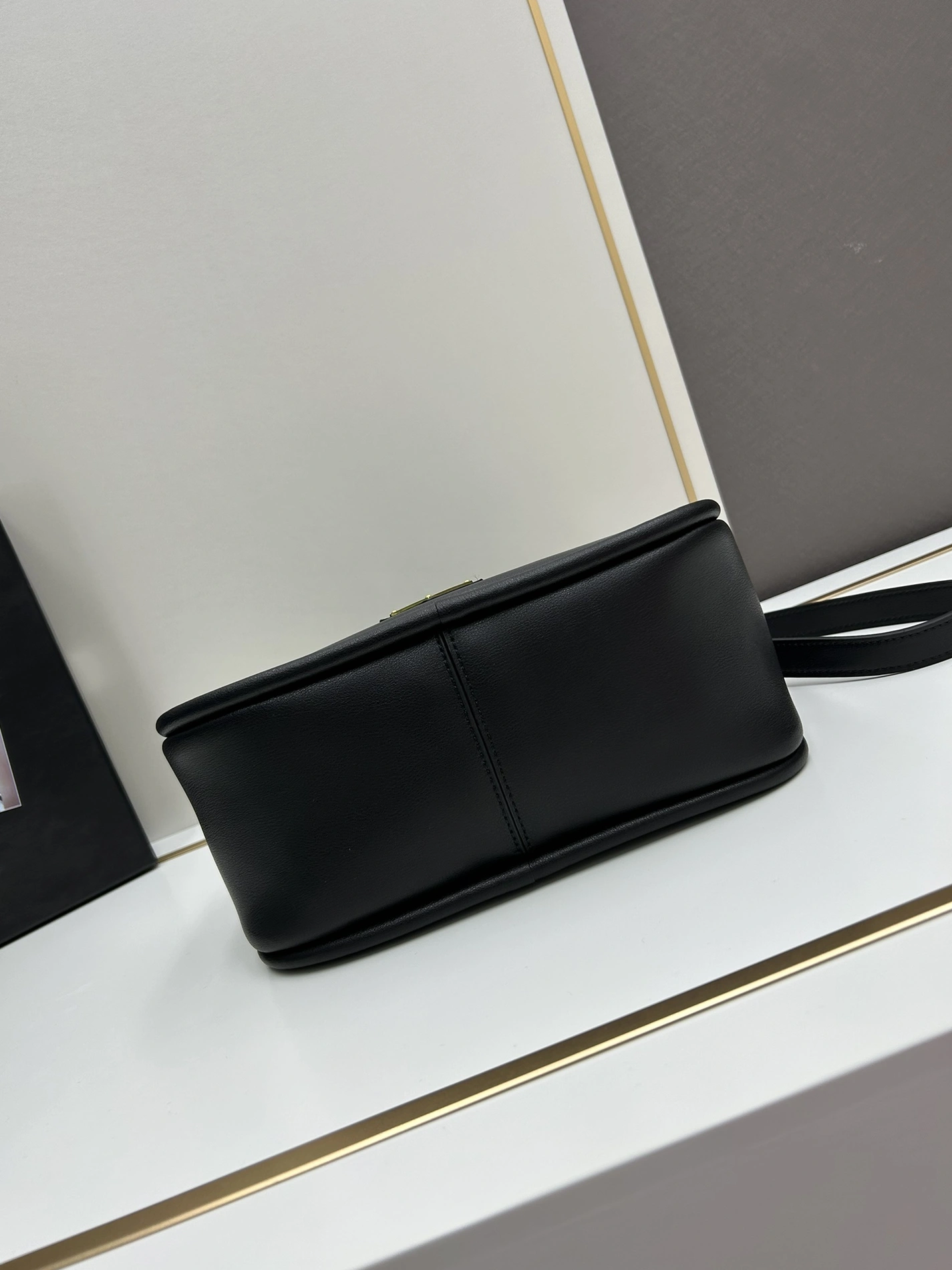 Sleek 4939 Prada AAA Quality Handbags For Women