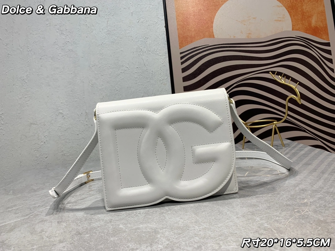 Sleek 5052 Dolce & Gabbana D&G AAA Quality Messenger Bags For Women