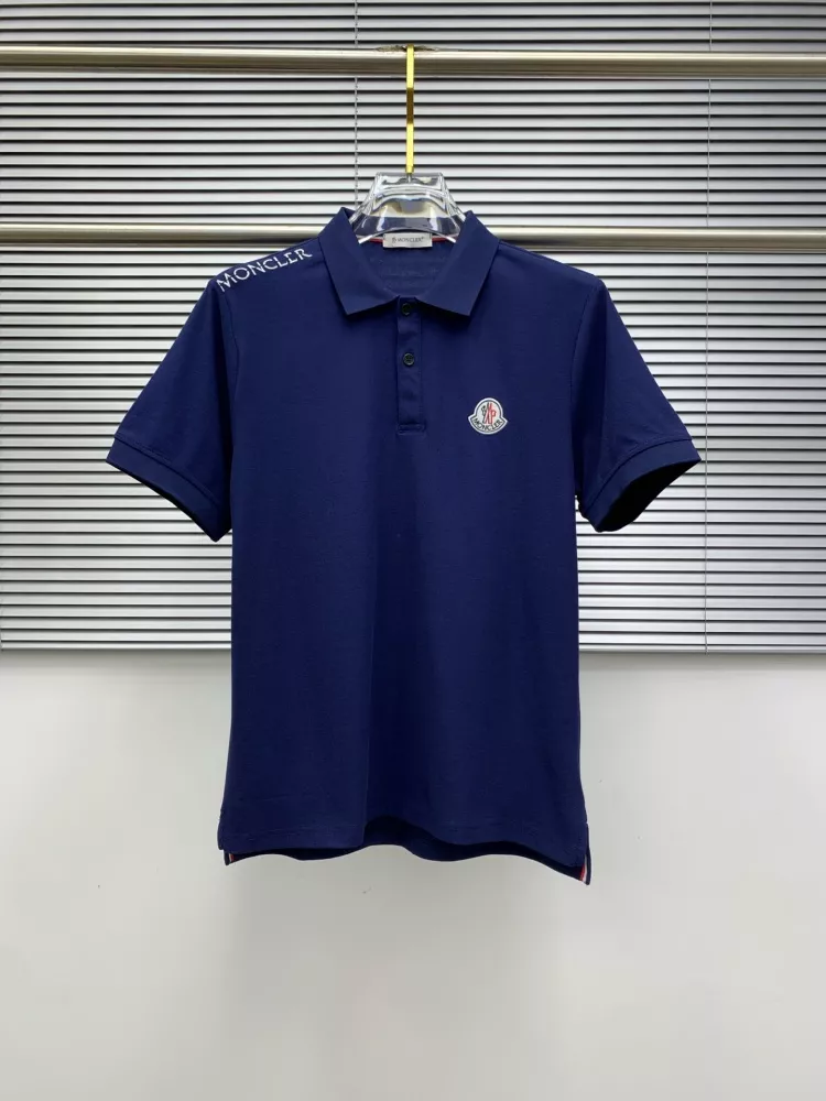 Sleek 5172 Moncler T-Shirts Short Sleeved For Men