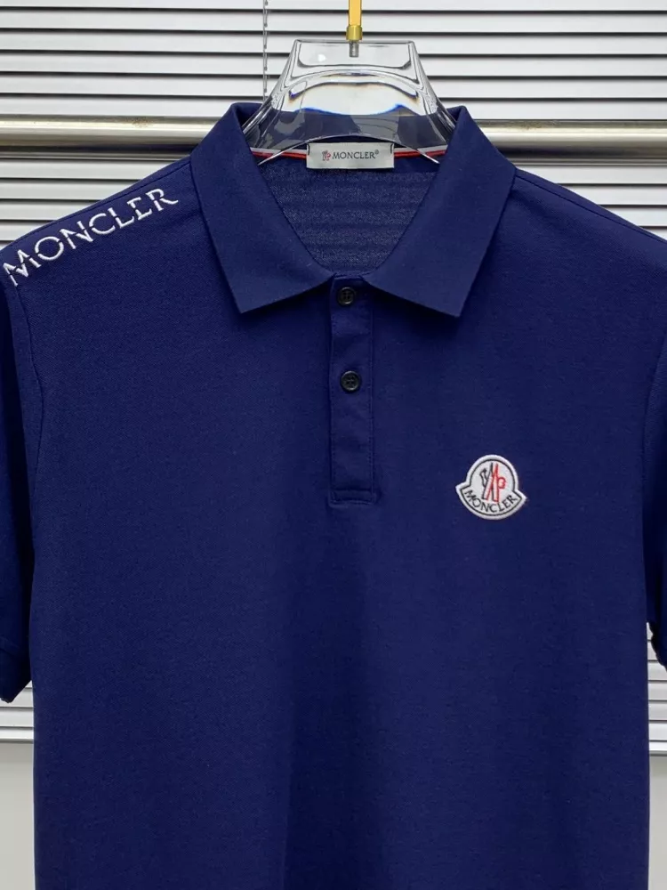 Sleek 5172 Moncler T-Shirts Short Sleeved For Men
