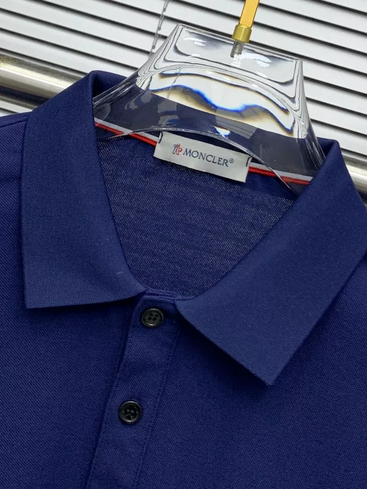 Sleek 5172 Moncler T-Shirts Short Sleeved For Men