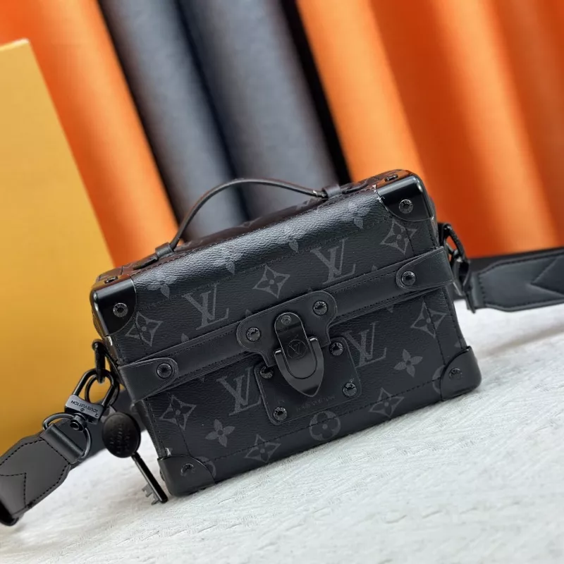 Sleek 5226 Louis Vuitton AAA Quality Messenger Bags For Women