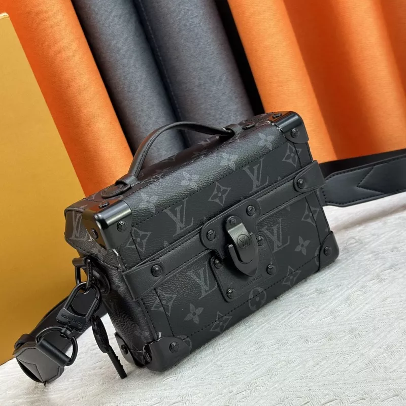 Sleek 5226 Louis Vuitton AAA Quality Messenger Bags For Women