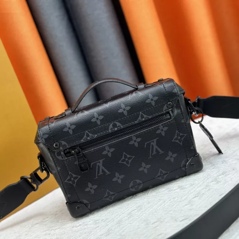 Sleek 5226 Louis Vuitton AAA Quality Messenger Bags For Women