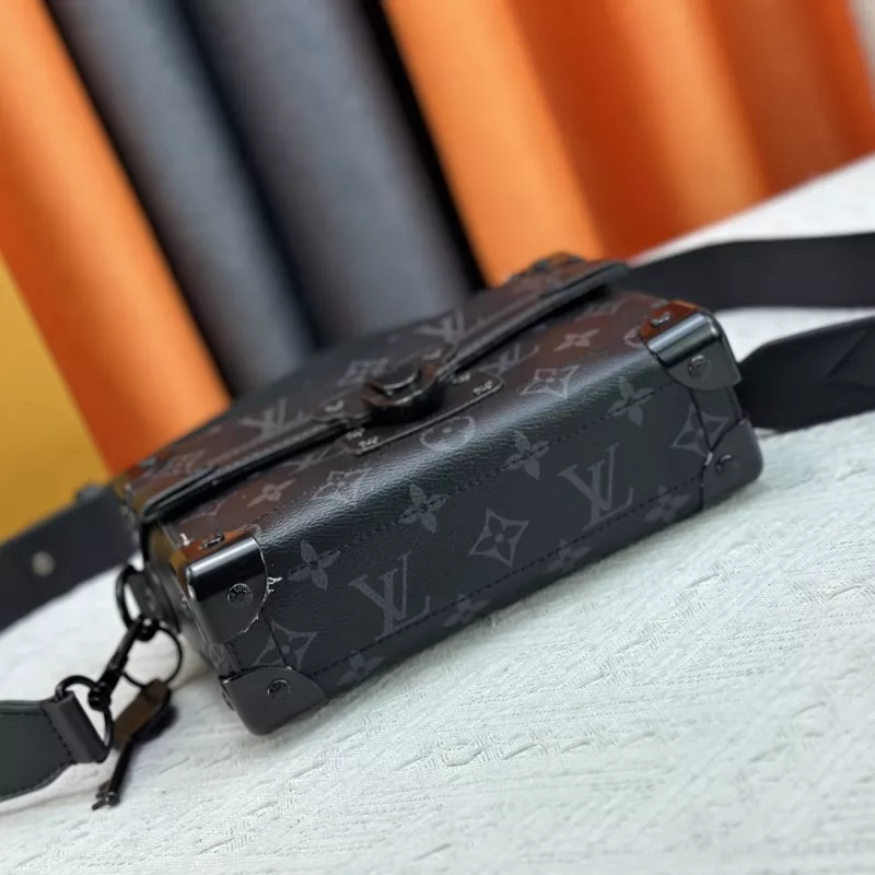 Sleek 5226 Louis Vuitton AAA Quality Messenger Bags For Women