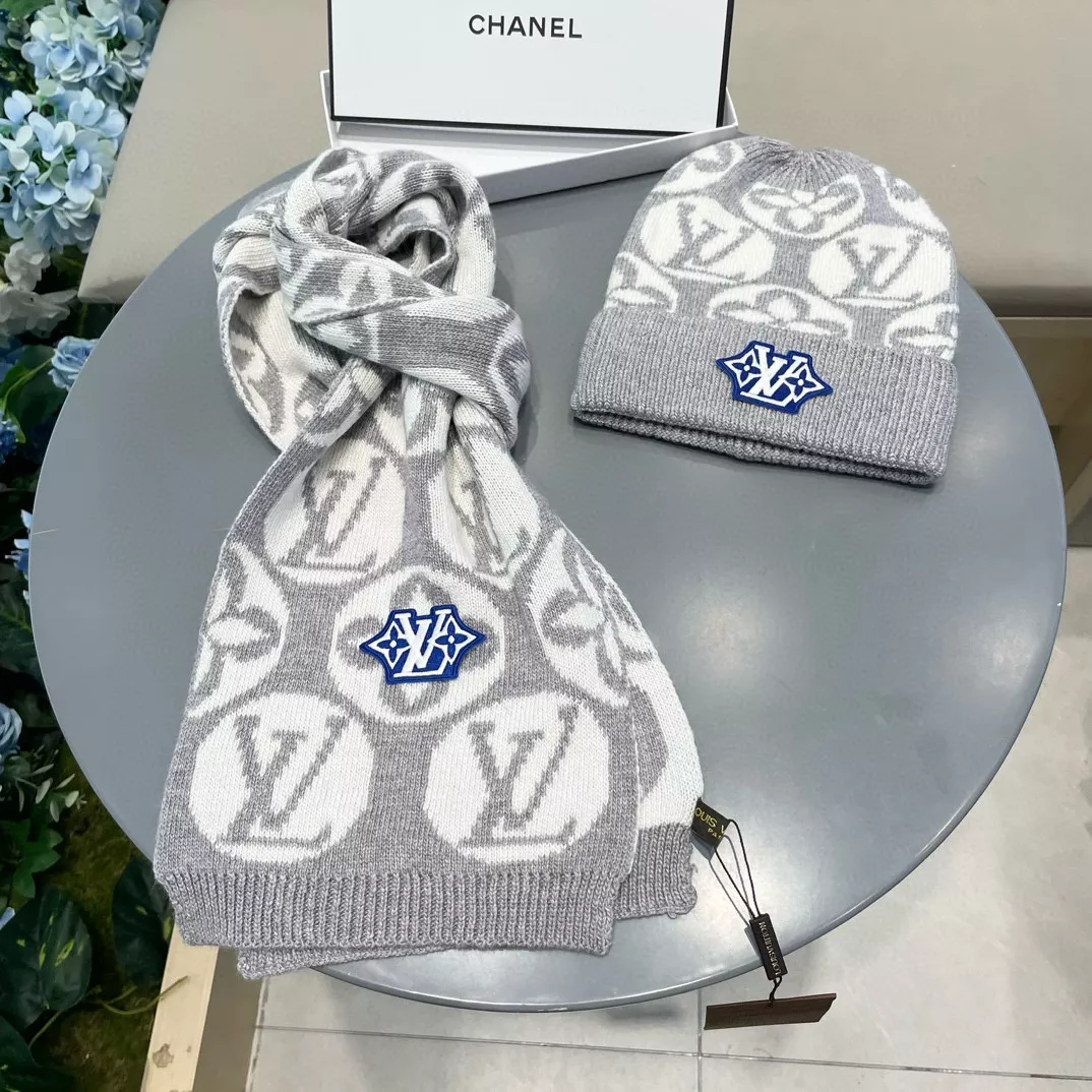 Sleek 5356 Louis Vuitton LV Hat and Scarf Set