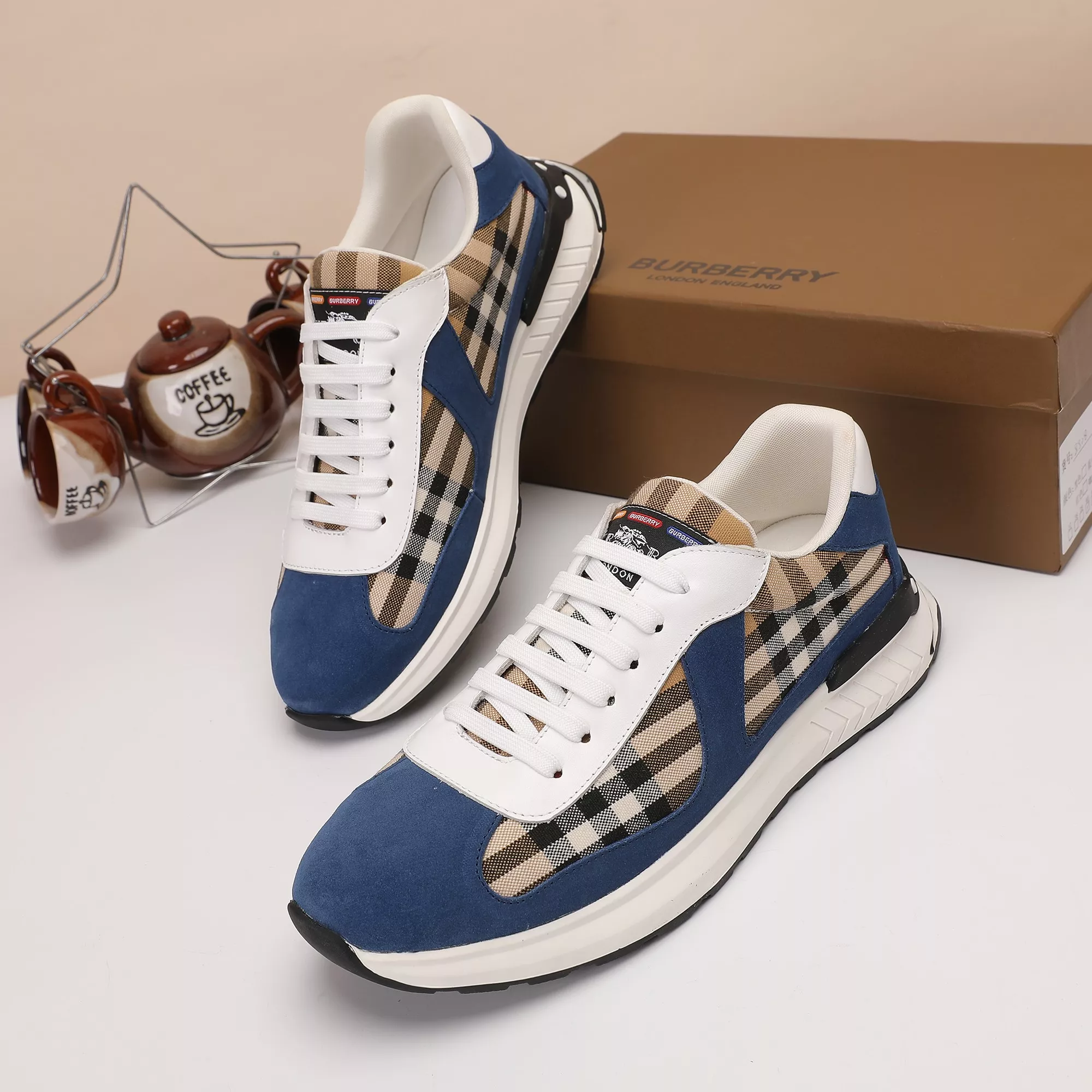 Sleek 551 Burberry Casual Shoes For Men