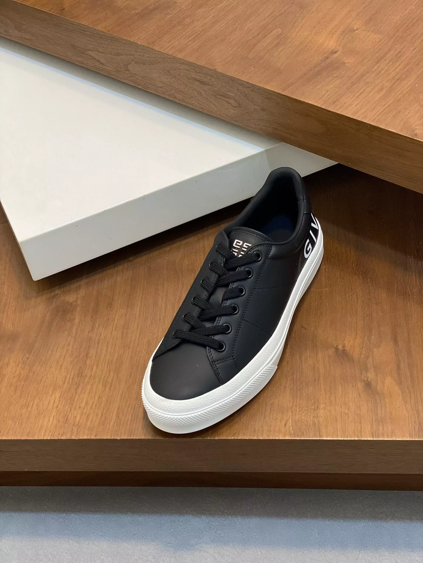 Sleek 5703 Givenchy Casual Shoes For Men