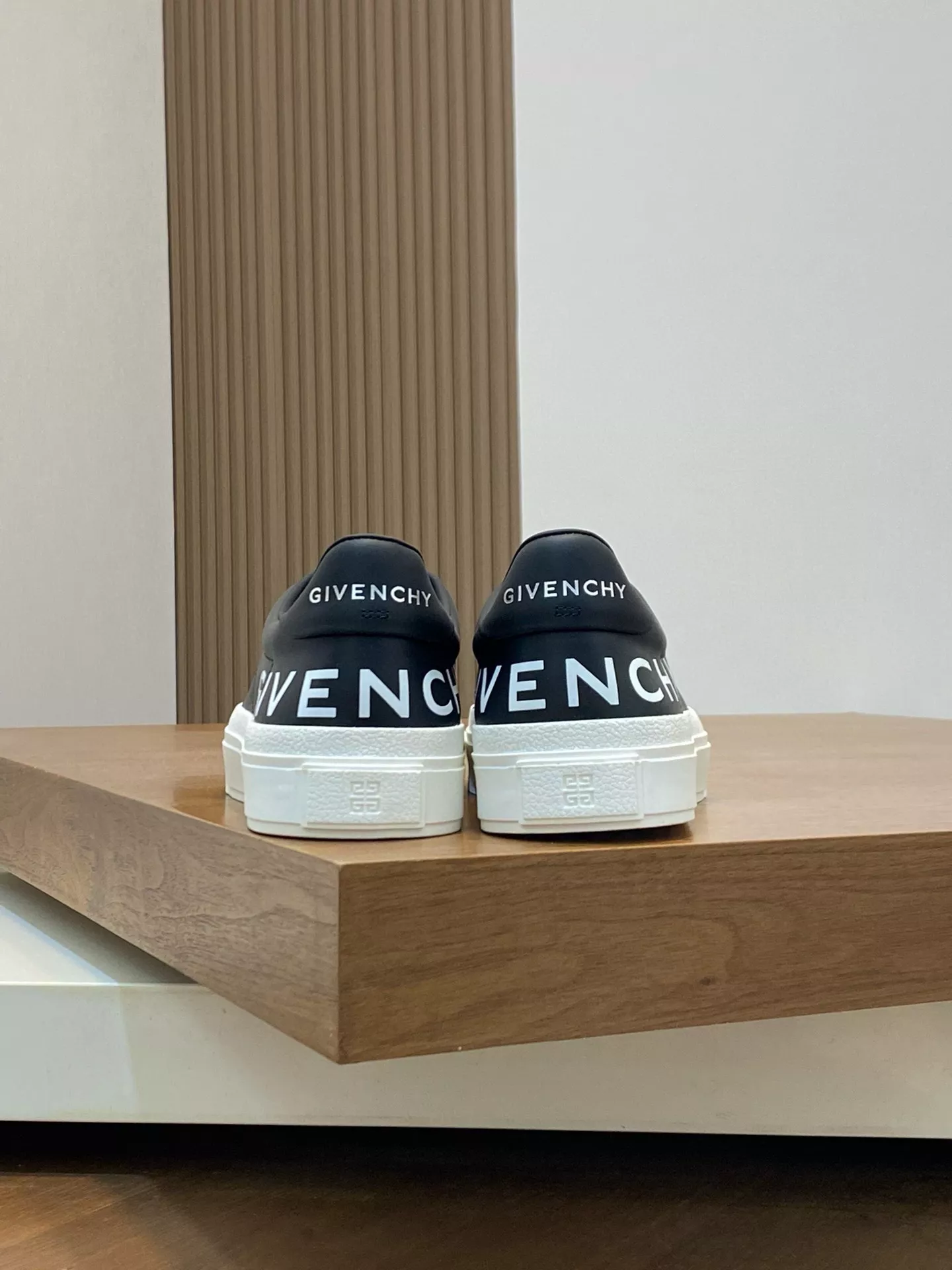 Sleek 5703 Givenchy Casual Shoes For Men