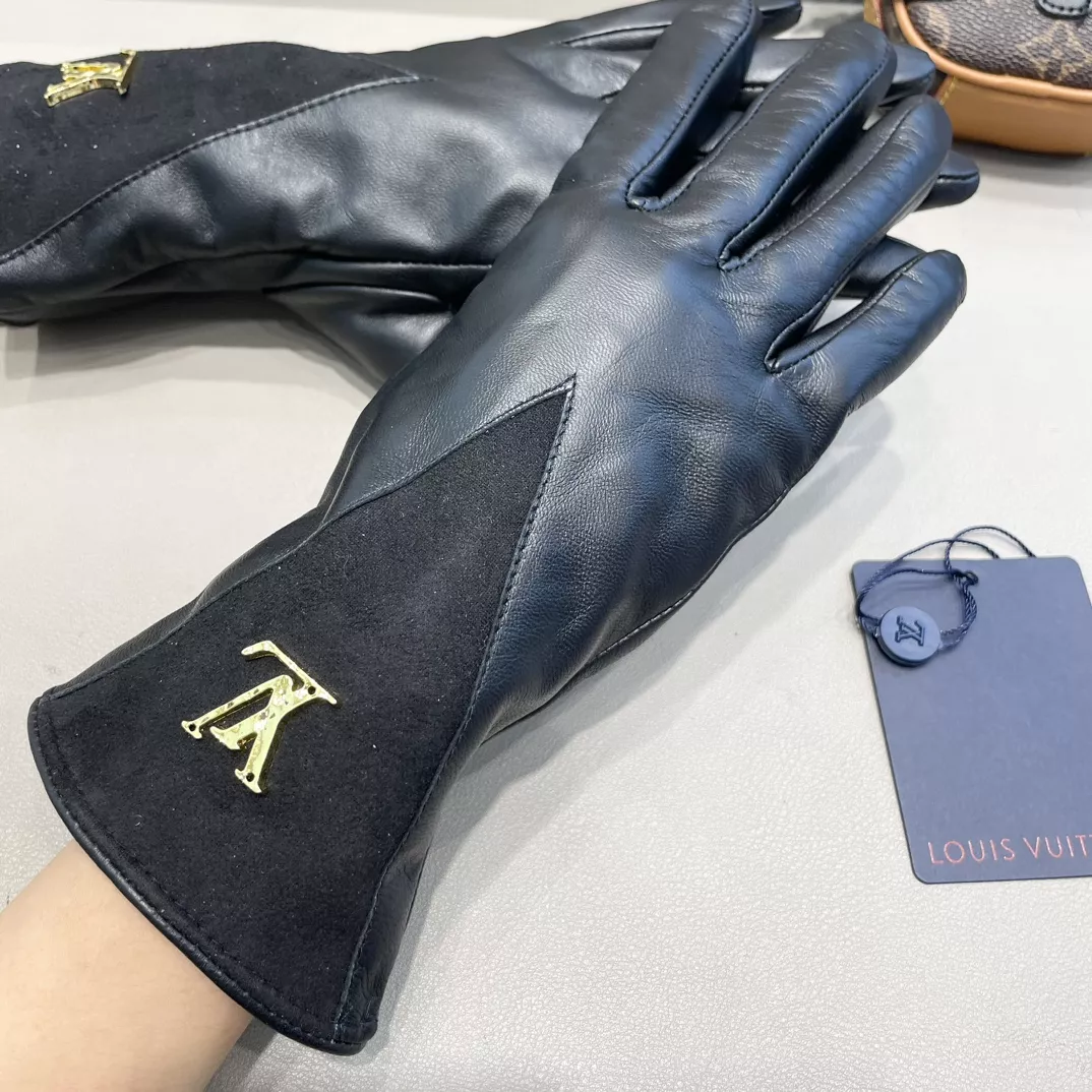 Sleek 6114 Louis Vuitton LV Gloves For Women