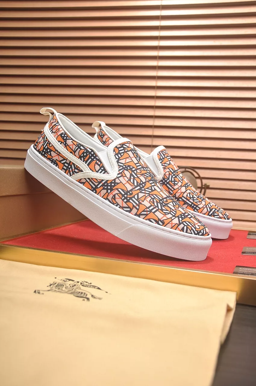 Sleek 6331 Burberry Casual Shoes For Men