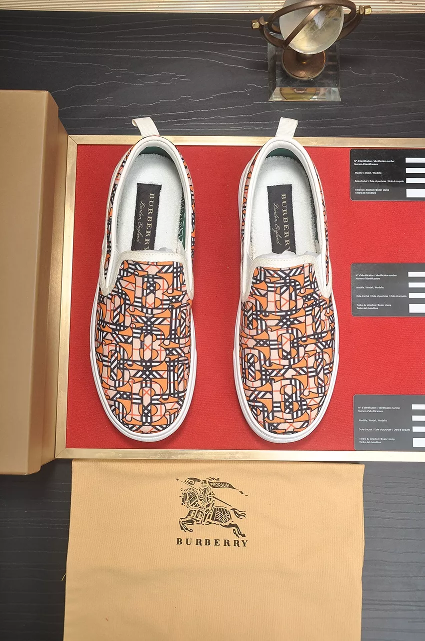 Sleek 6331 Burberry Casual Shoes For Men